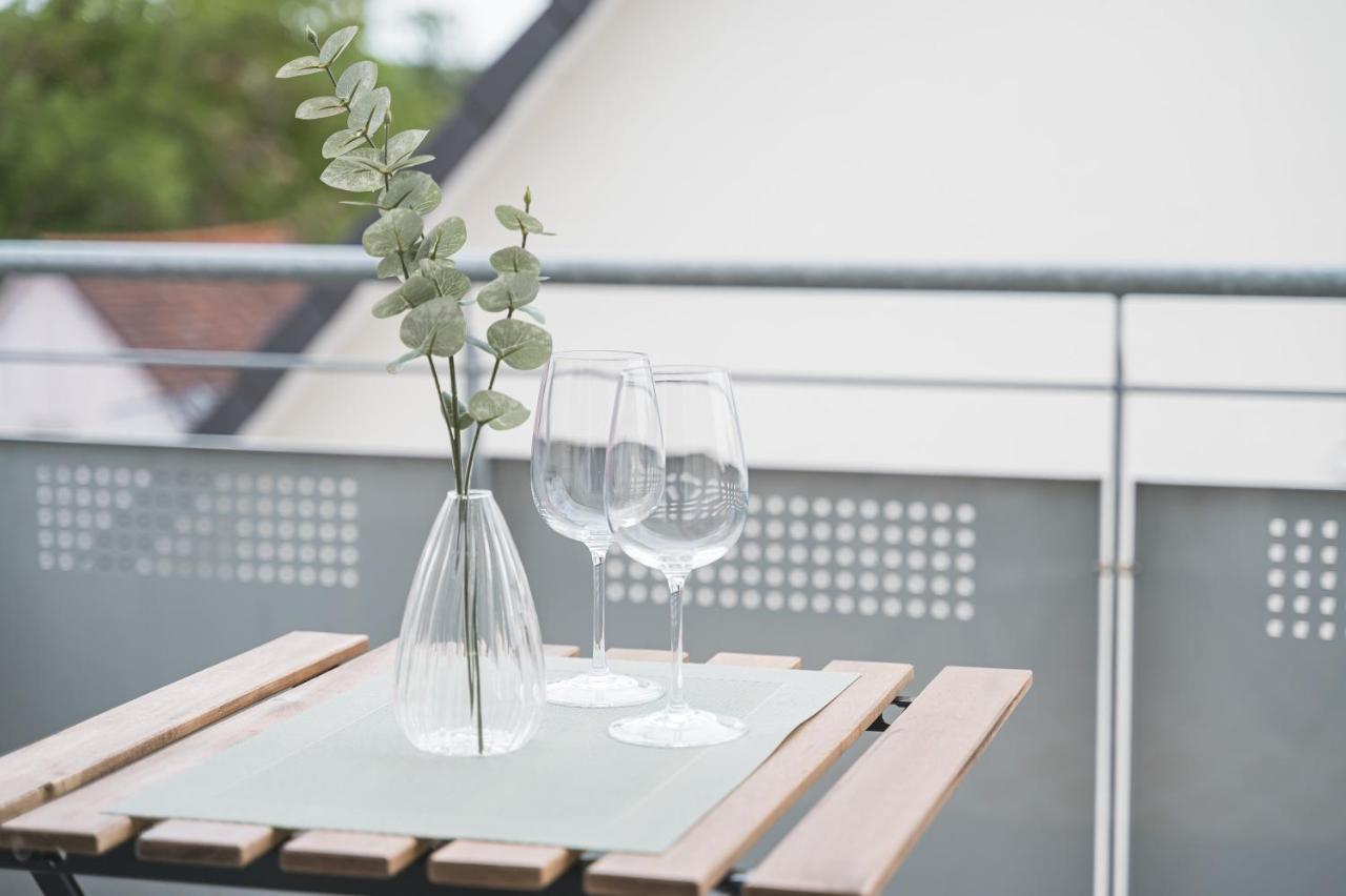 Design-Apartment - Kueche - Balkon - Tiefgarage Leinfelden-Echterdingen Eksteriør billede